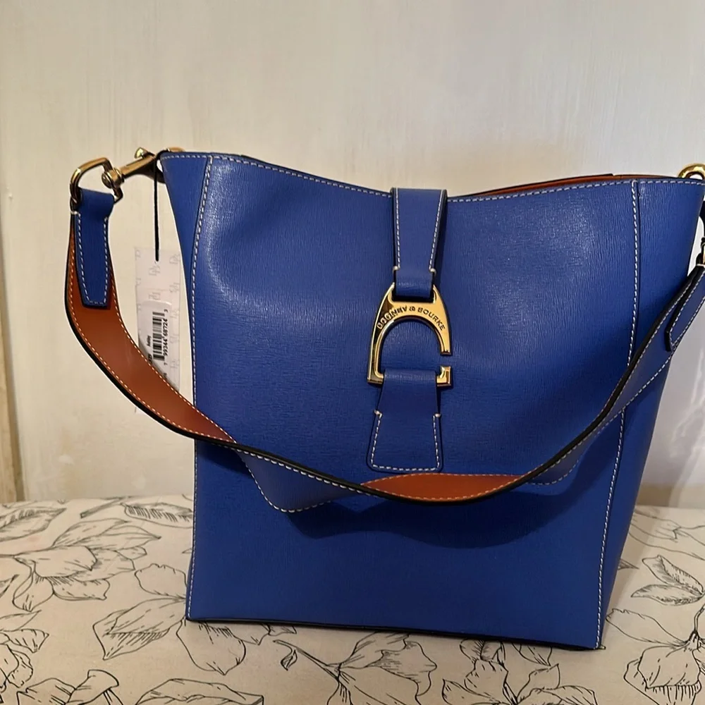 Handbag - Picture 2 of 13